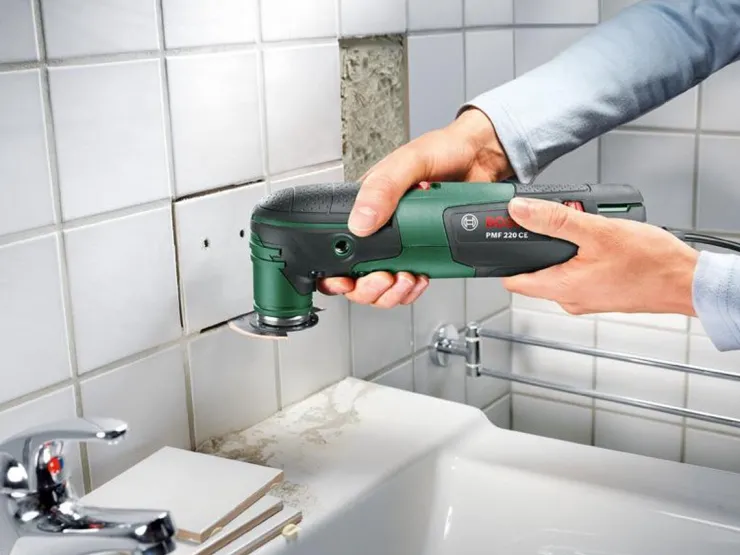 Outlet Outil multifonction PMF 220 CE avec coffret et accessoires Outils Multifonctions