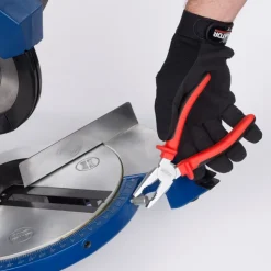 Sale Pince universelle 160 mm Pinces